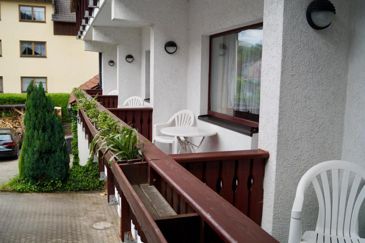 Pension zum Ritter Katzhutte Exterior foto